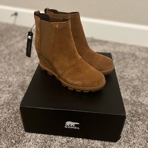 NIB SOREL Joan of Arcadia Chelsea II Boot Sz 8